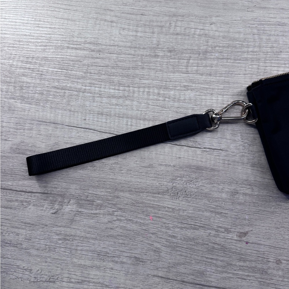 Lululemon keychain purse